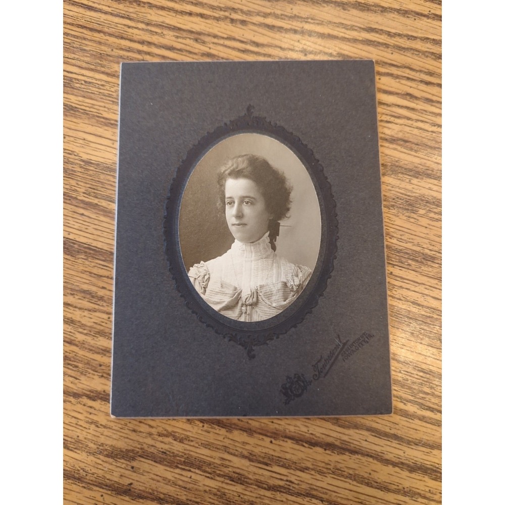 Antique Cabinet Card Photo Victorian Portrait Lady Woman Iowa City Iowa